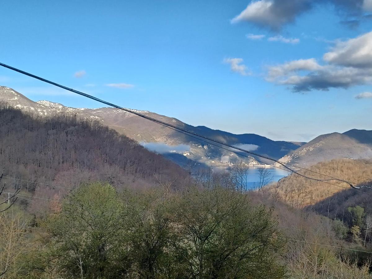 Agriturismo I Due Regni Petrella Salto Exteriör bild