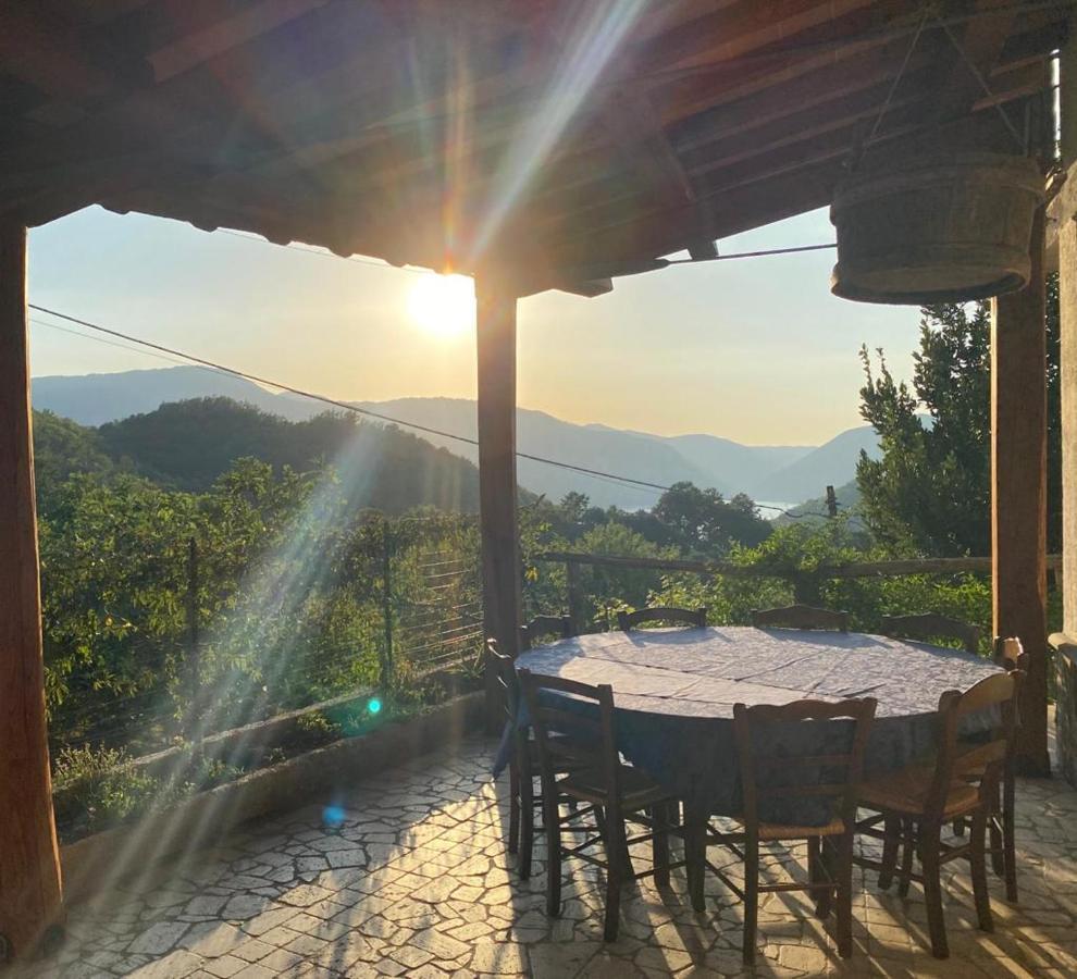 Agriturismo I Due Regni Petrella Salto Exteriör bild